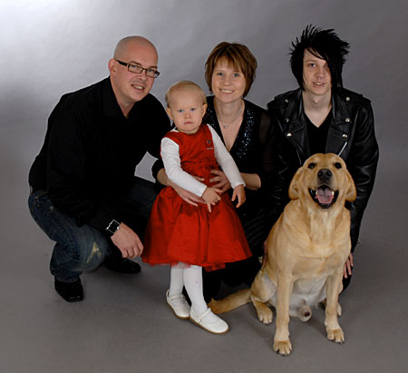 Foto av familj &copy; Eric Hammerin www.ericsfoto.com