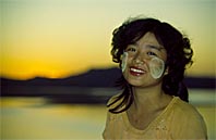 Flicka i Burma &copy; Eric Hammerin 
