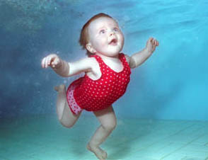 Babysimfoto  &copy; Eric Hammerin